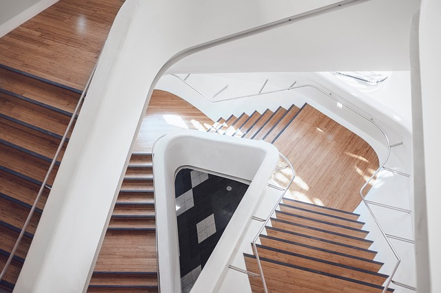 stairs-2203730_640